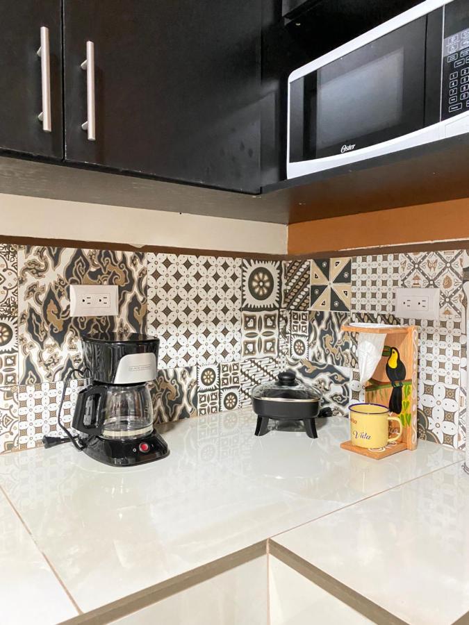 אלאג'ואלה Pura Vida Apartment. 5 Min From Airport מראה חיצוני תמונה