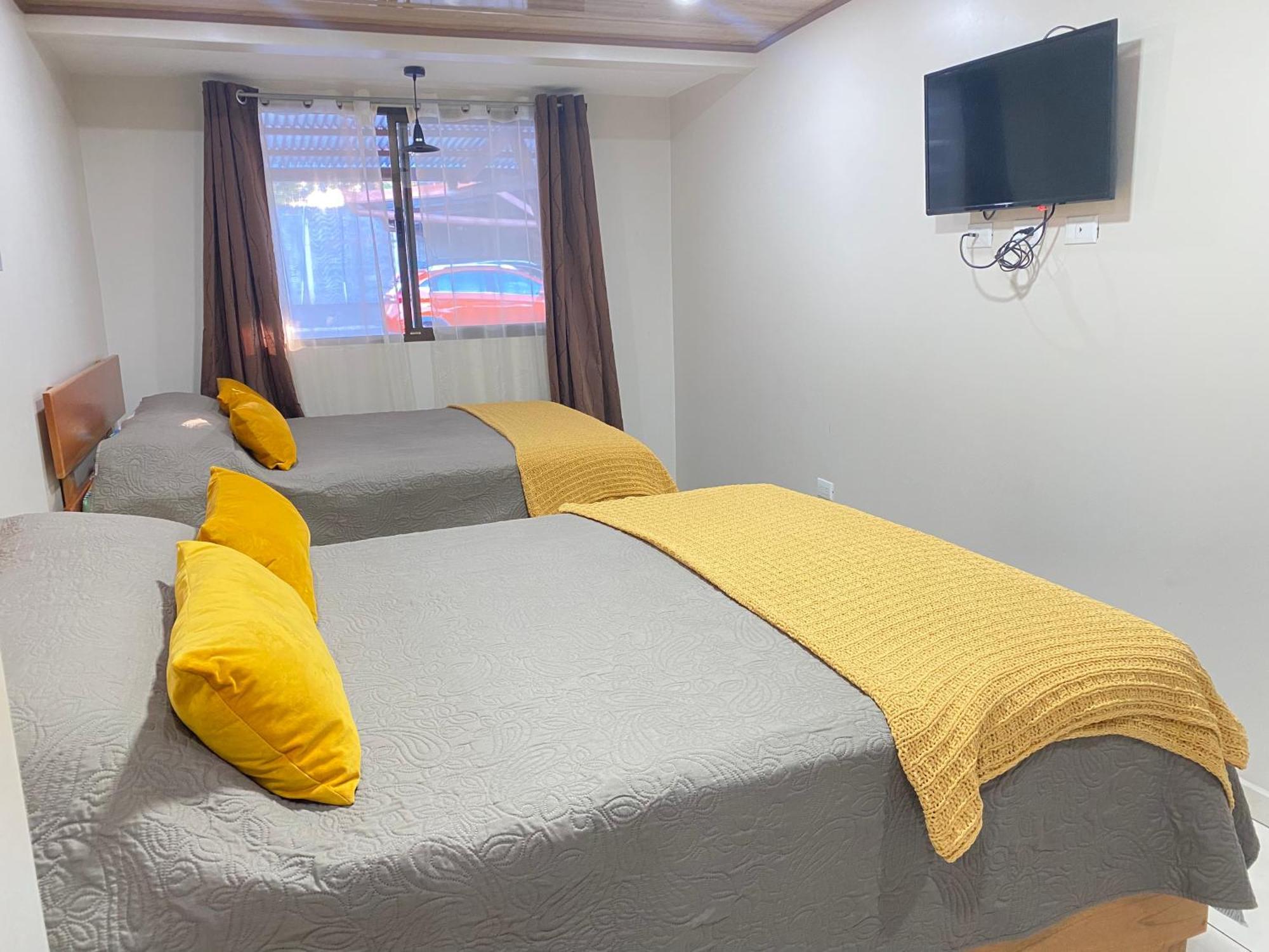 אלאג'ואלה Pura Vida Apartment. 5 Min From Airport מראה חיצוני תמונה