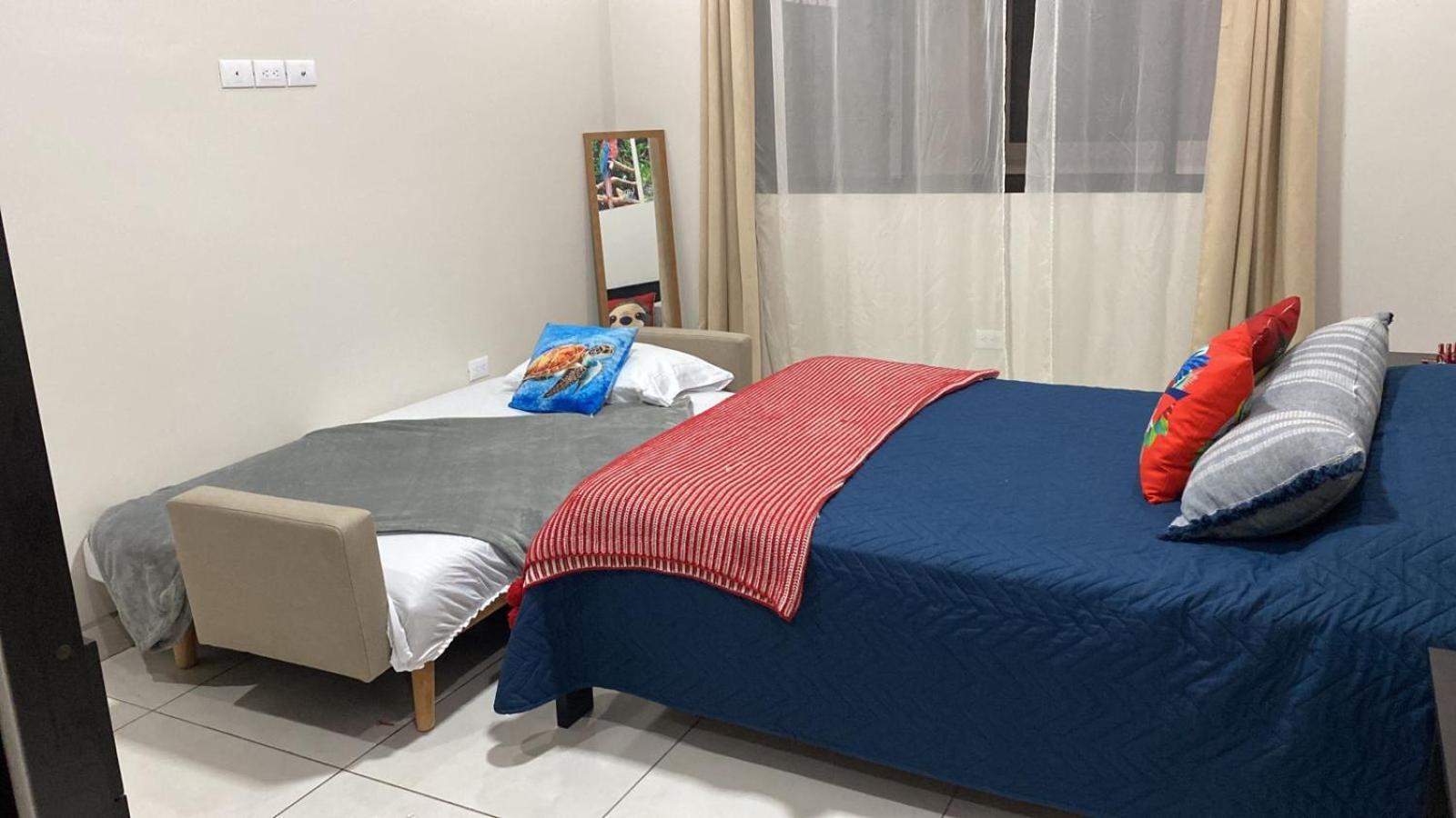 אלאג'ואלה Pura Vida Apartment. 5 Min From Airport מראה חיצוני תמונה